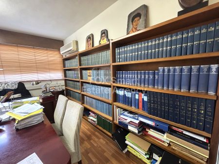 משרד למכירה