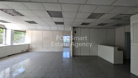 Γραφείο προς πώληση