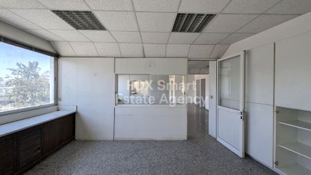 Γραφείο προς πώληση