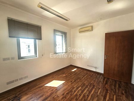 משרד למכירה