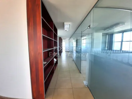 משרד השכרה להשכרה