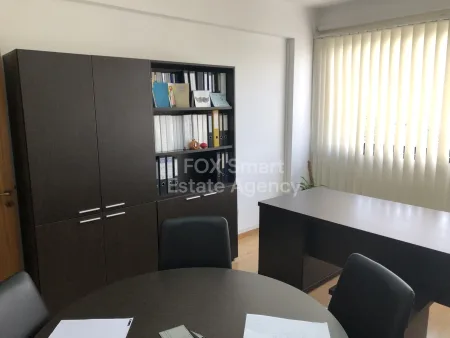 משרד למכירה