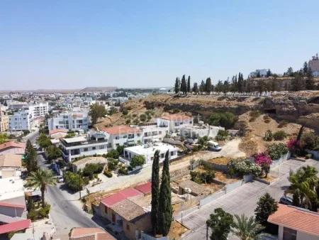 קרקע למגורים למכירה