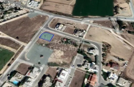 Жилой участок на продажу