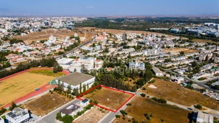 קרקע למגורים למכירה