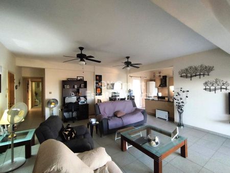 פנטהאוז למכירה