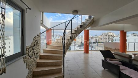 פנטהאוז למכירה