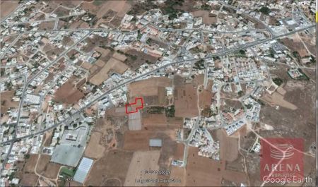 קרקע למגורים למכירה