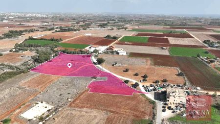 Жилой участок на продажу