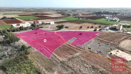 Жилой участок на продажу