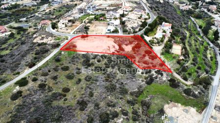 Жилой участок на продажу