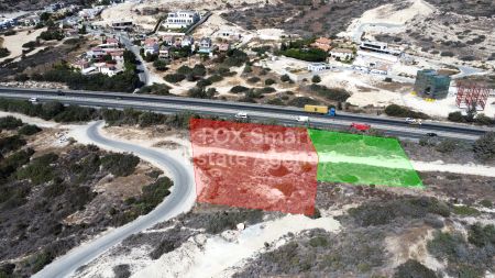 Жилой участок на продажу