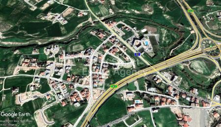 Działka mieszkalna na sprzedaż