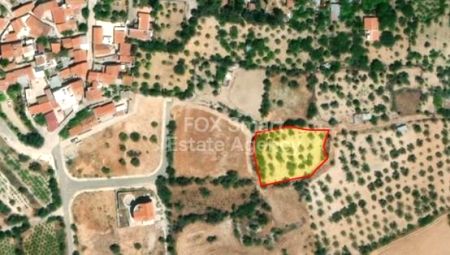 Жилой участок на продажу