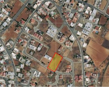 Жилой участок на продажу