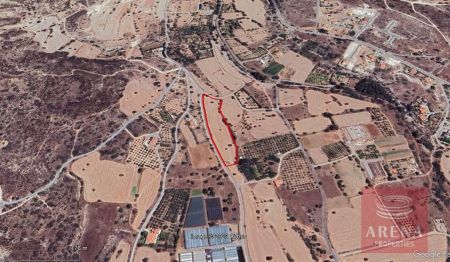 Жилой участок