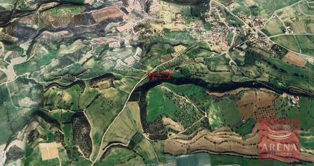 Жилой участок на продажу