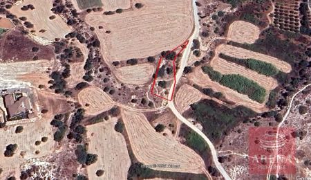 Жилой участок