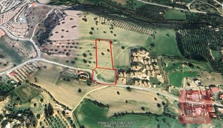 Жилой участок