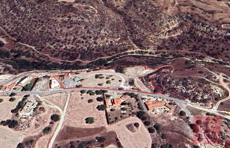 Жилой участок