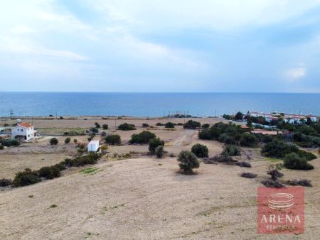 Жилой участок на продажу