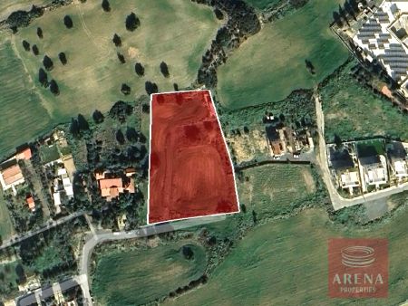 Жилой участок на продажу