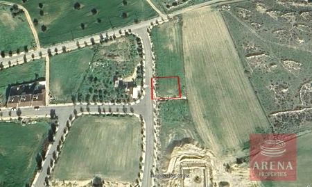 Жилой участок