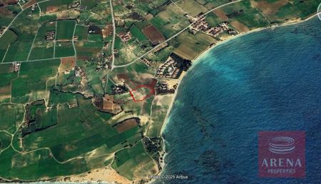 Жилой участок на продажу