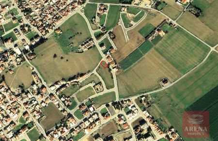 Жилой участок на продажу