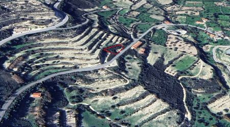 Жилой участок