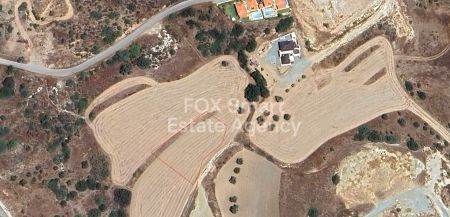 Жилой участок на продажу