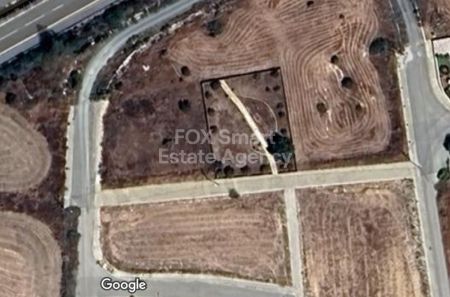 Жилой участок на продажу