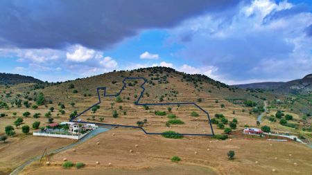 Działka mieszkalna na sprzedaż