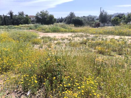 קרקע למגורים למכירה