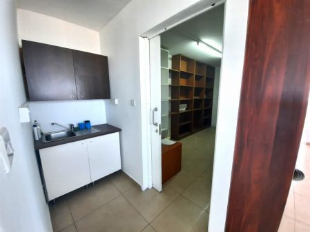 Γραφείο προς ενοικίαση