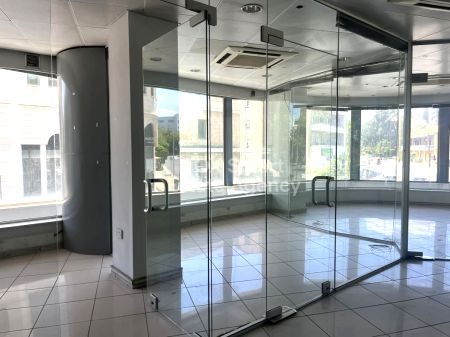 Λιανική προς ενοικίαση