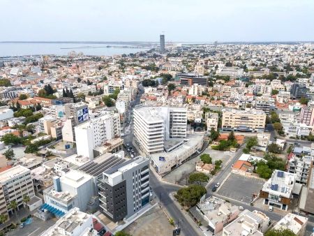 Thumbnail 2 Commercial Property In Vendita Limassol