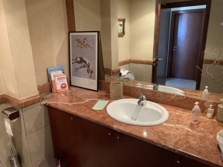 Γραφείο προς πώληση