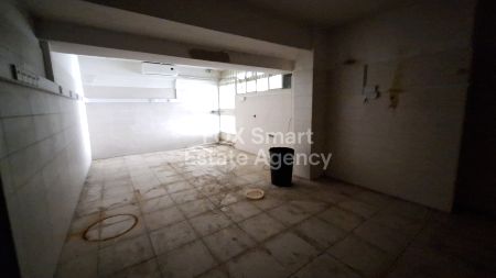 Vente au détail à vendre