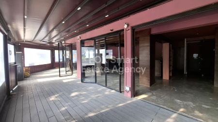 Vente au détail à vendre