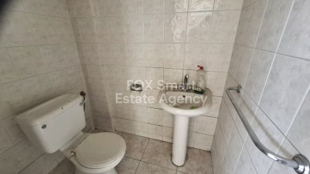 Vente au détail à vendre