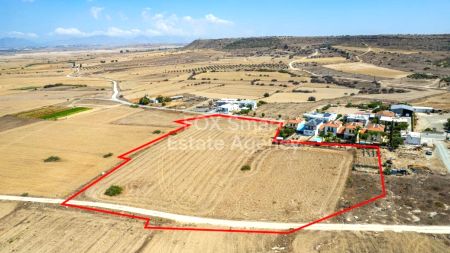 Αγροτεμάχιο προς πώληση