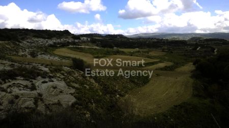 ארץ כפרית למכירה