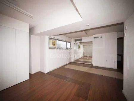 Vente au détail à vendre