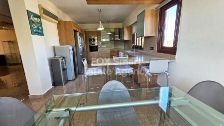 Ημι-Μονοκατοικία προς ενοικίαση