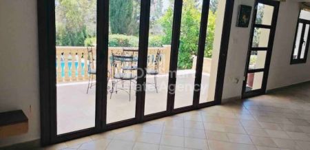 Двухквартирный дом в аренду