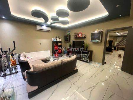 半独立式住宅出售