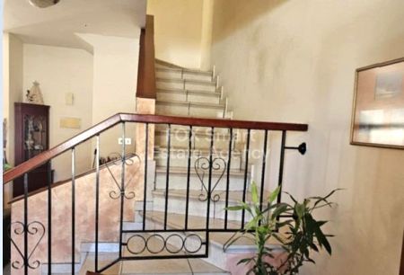 Двухквартирный дом на продажу