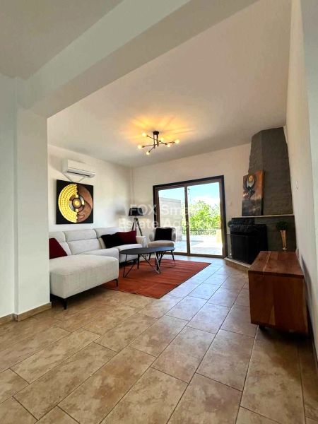 半独立式住宅出售