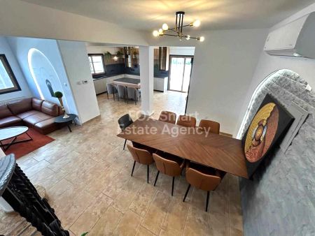 半独立式住宅出售